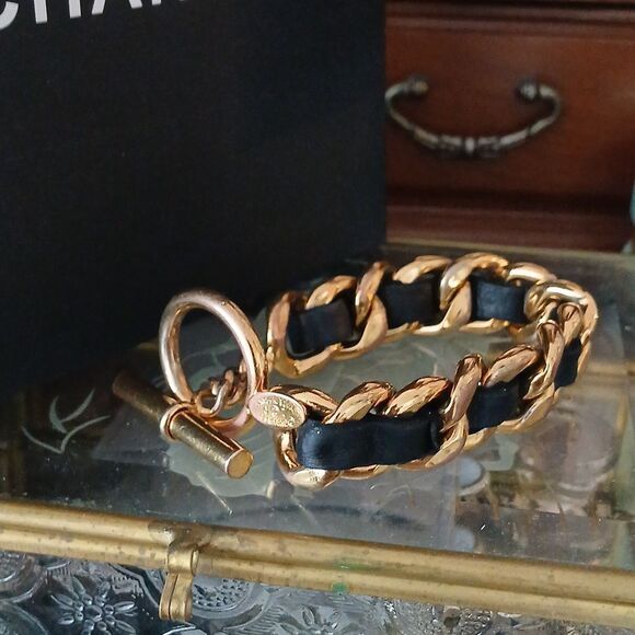 Chanel Classic Vintage Lambskin Gold chain bracelet - Picture 1 of 4